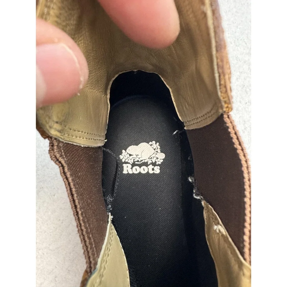 Roots Chelsea Boots Mens Size 9.5 Brown‎ Leather Pull On Lug Sole Ankle